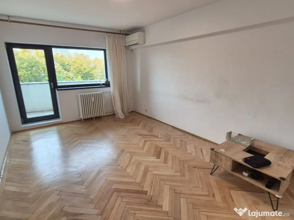 Apartament cu 3 camere 90,11 mp, bloc 1996 - Unirii