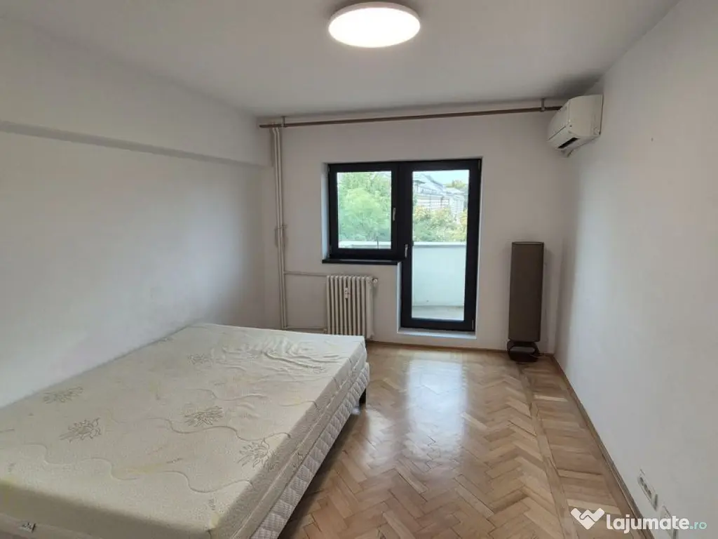 Apartament cu 3 camere 90,11 mp, bloc 1996 - Unirii