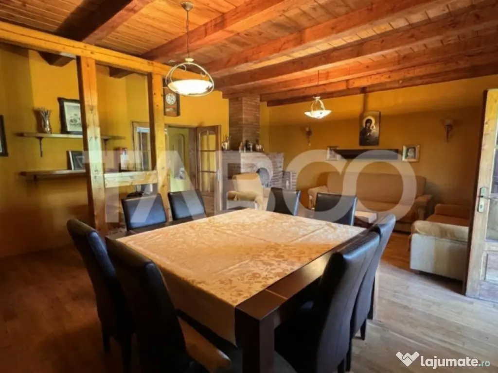 Casa de vanzare 6 camere loc de relaxare garaj teren 669 mp