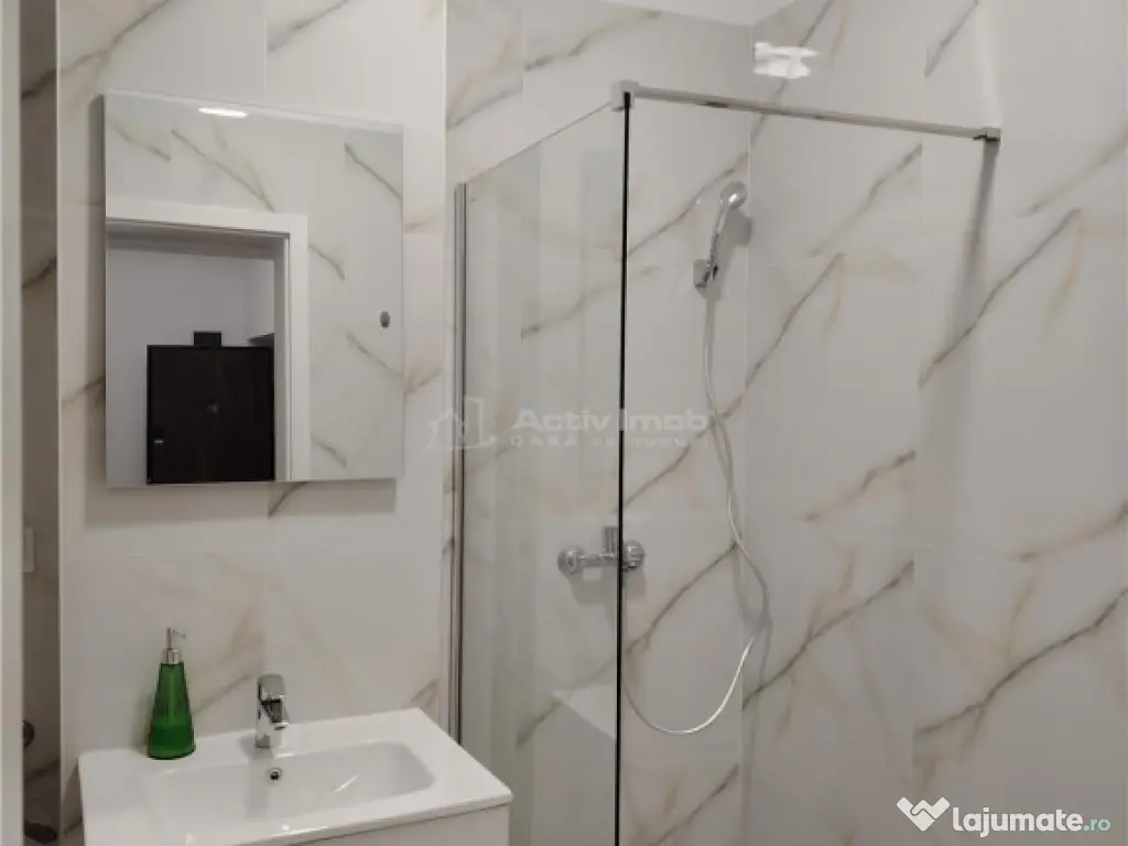 Apartament cu 2 camere, complet mobilat si utilat, in cartie