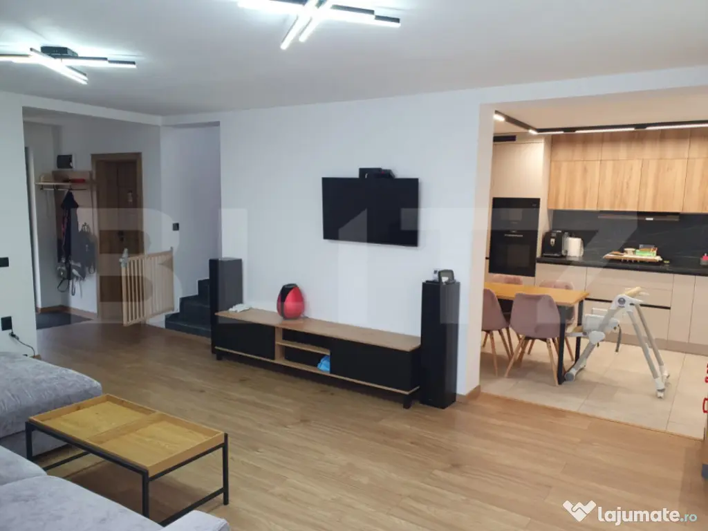 Casa 4 camere , teren 500 mp individuala noua 