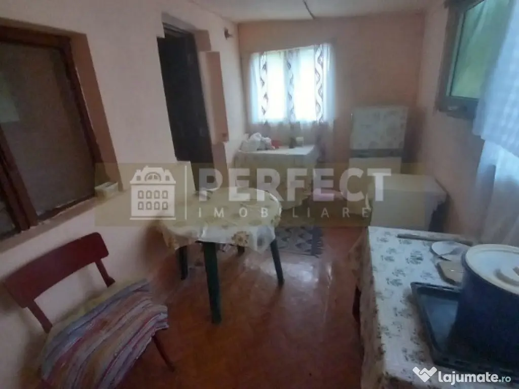 Casa cu teren in Barcanesti,la 5 km Ploiesti,Pret 61000 EUR 