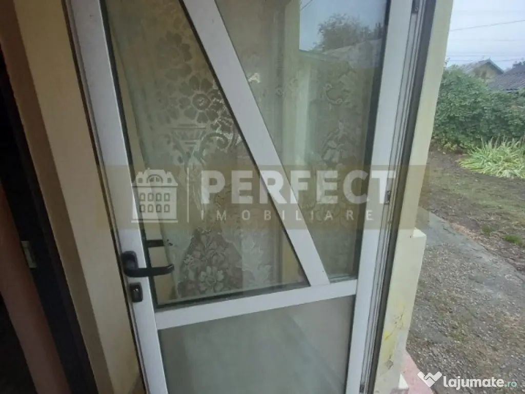 Casa cu teren in Barcanesti,la 5 km Ploiesti,Pret 61000 EUR 