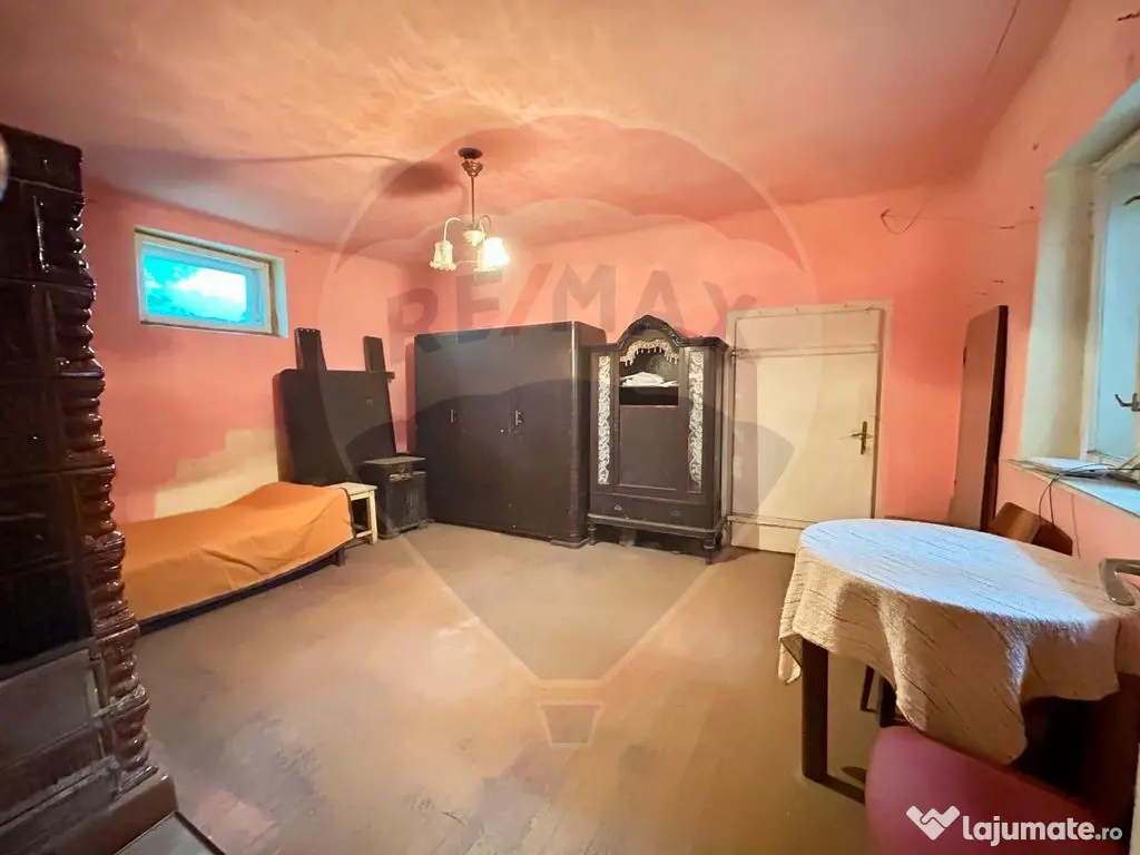 Casă de vanzare cu teren de 356 mp in Salonta 