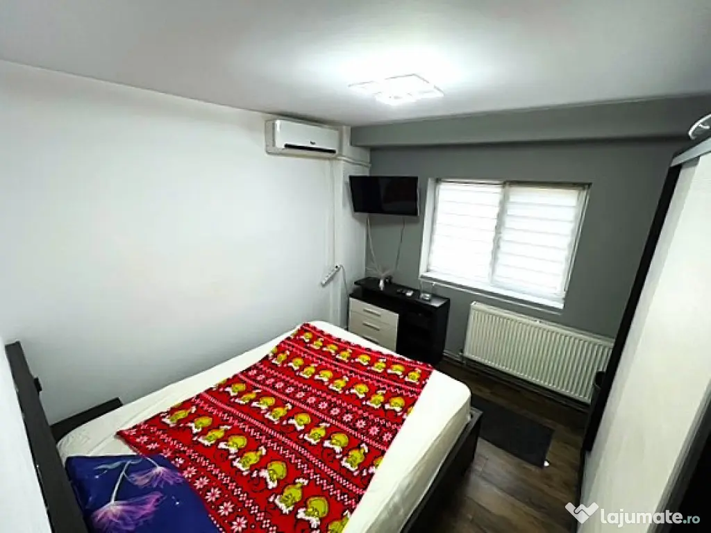 Apartament ETAJ 2 cu 3 camere complet renovat si utilat LA C