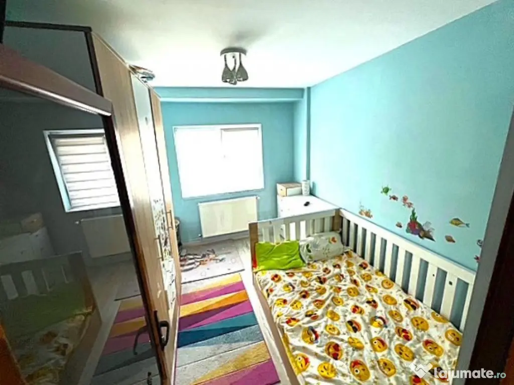 Apartament ETAJ 2 cu 3 camere complet renovat si utilat LA C