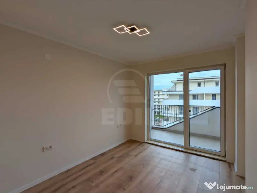 Apartament cu 2 camere,finisat, nou, zona Eroilor