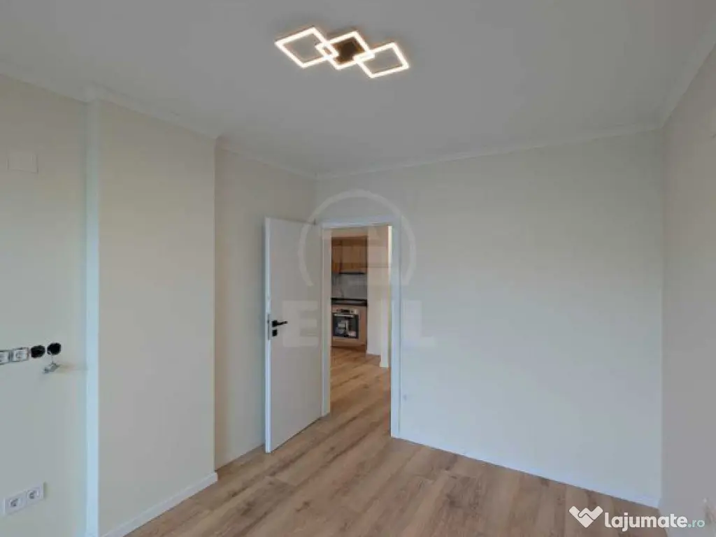 Apartament cu 2 camere,finisat, nou, zona Eroilor