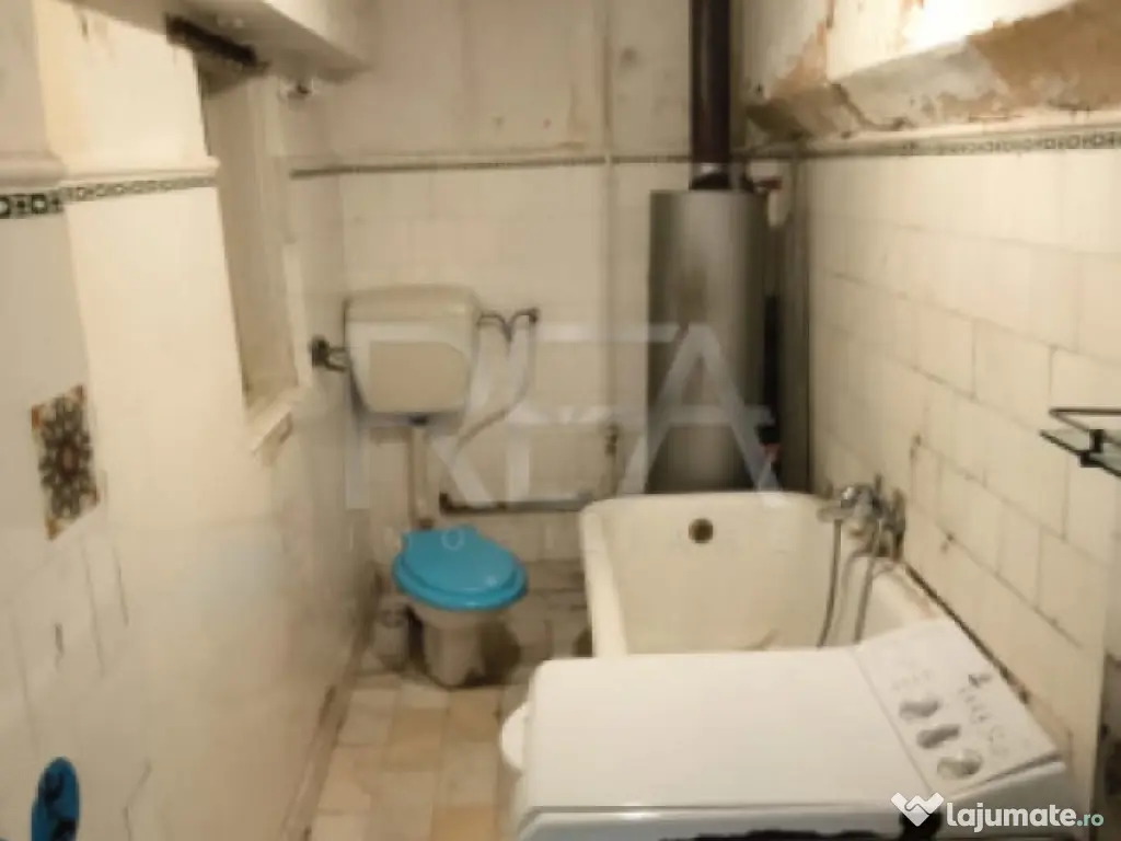 Casa cu 9 camere, Parcul Carol 