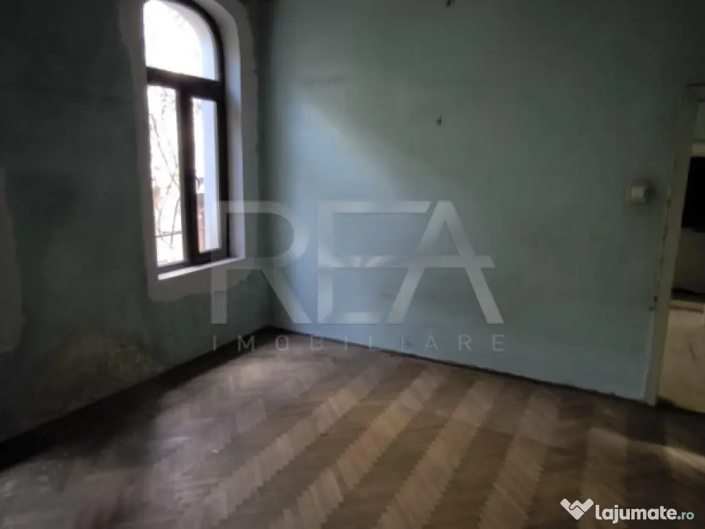 Casa cu 9 camere, Parcul Carol 