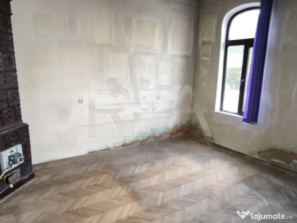 Casa cu 9 camere, Parcul Carol 