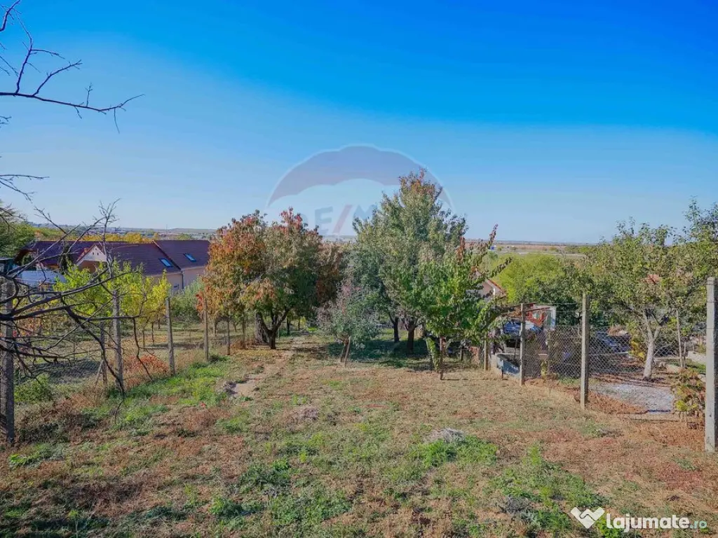 De vânzare casă cu 1 cameră, pivniță, teren 472 mp, ...