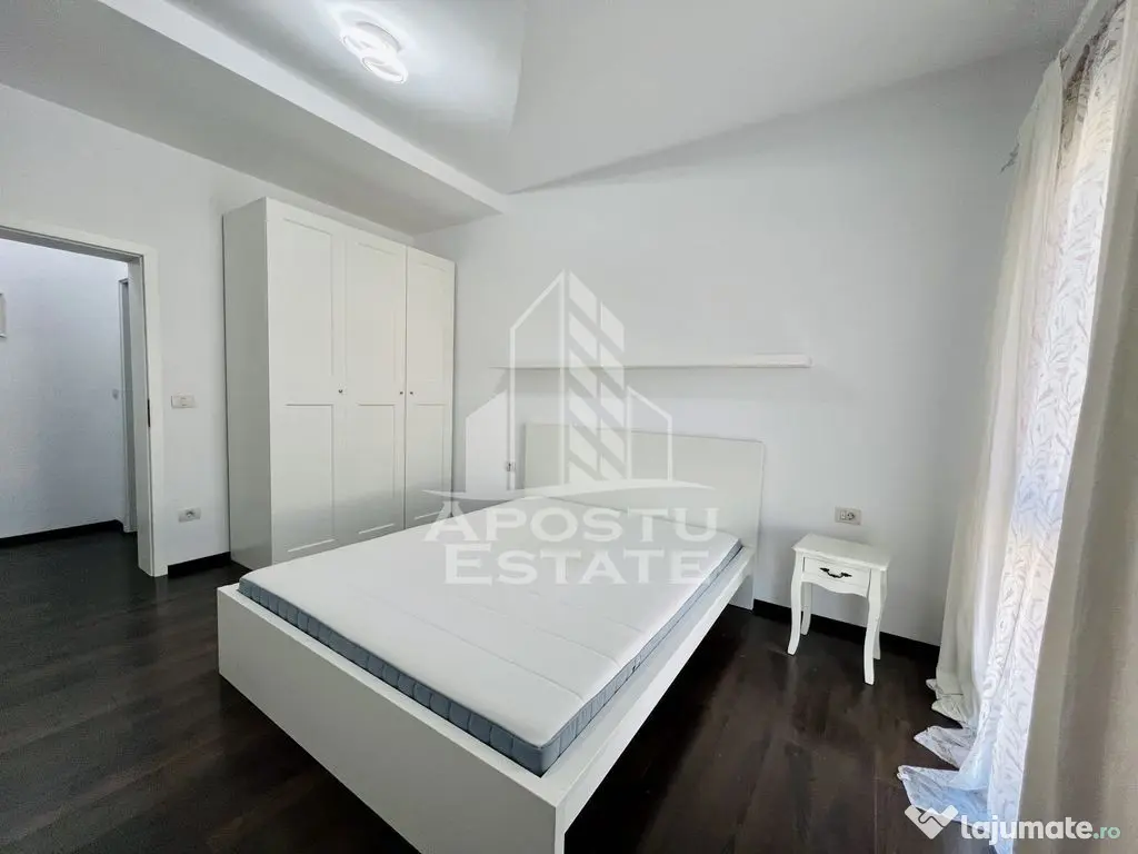 Apartament cu trei camere , decomandat , cu terasa ,in Giroc 