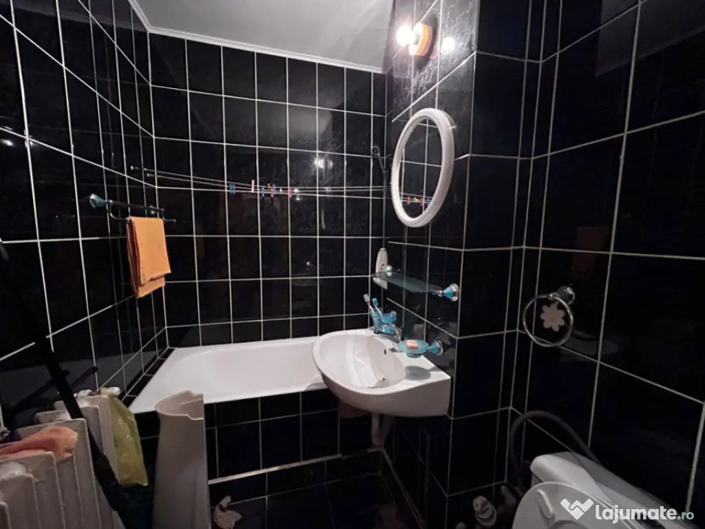 Apartament 3 camere confort 1 decomandat, Plantelor, etaj 3.