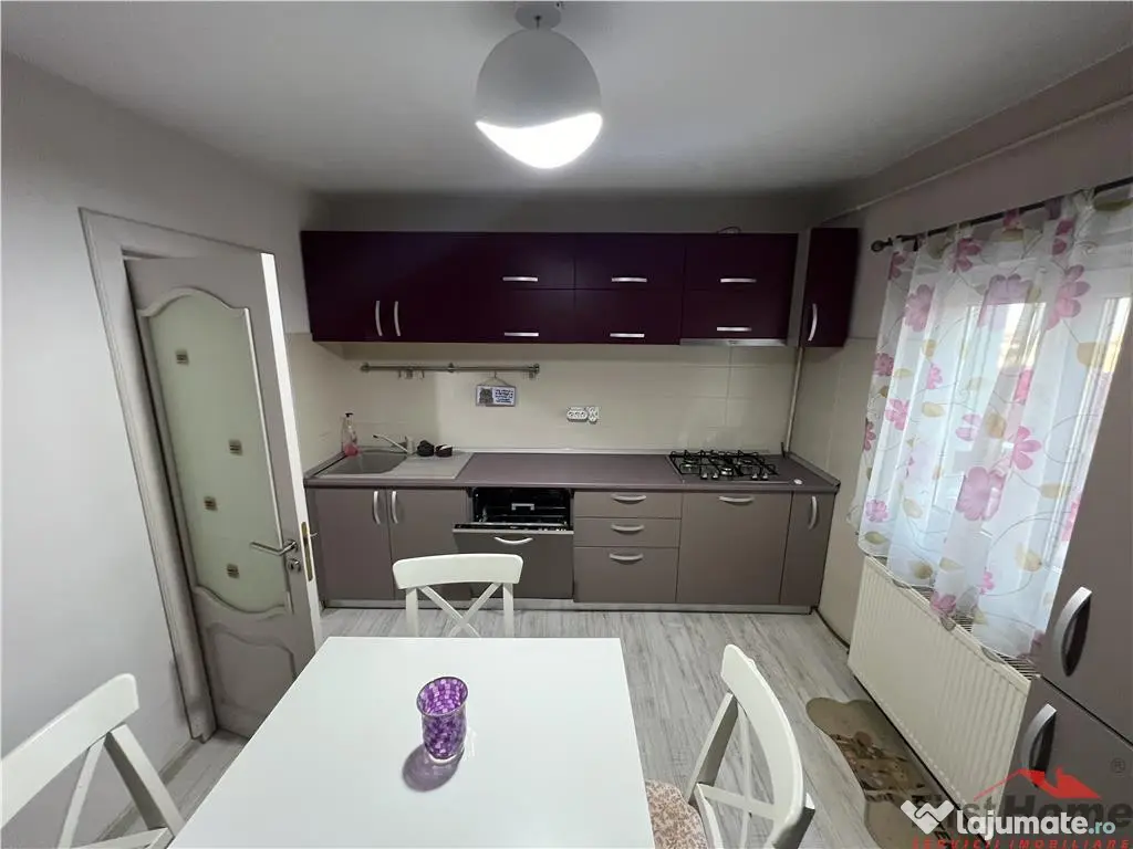 Ap 4 camere,renovat,3 AC, centrala, mobilat si utilat, Petre 