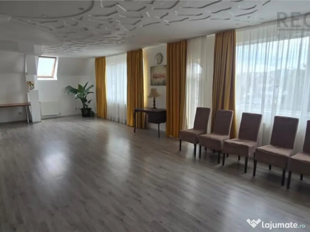 Spatiu comercial versatil intr - un imobil modern, Brasov 