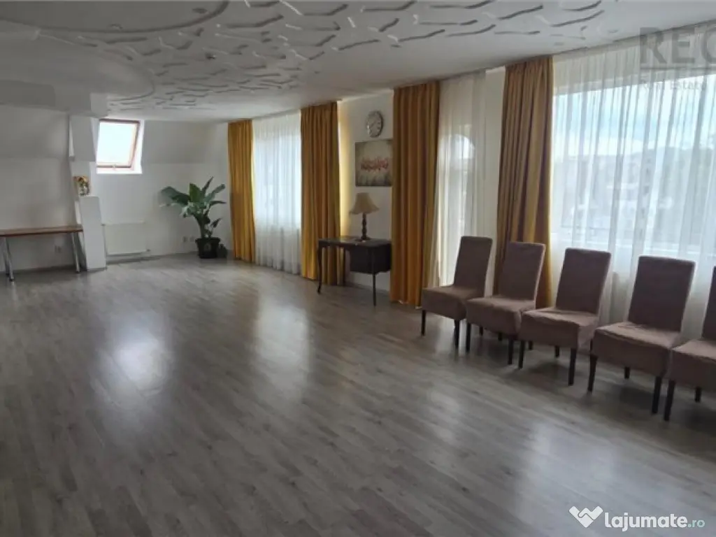 Spatiu comercial versatil intr - un imobil modern, Brasov 