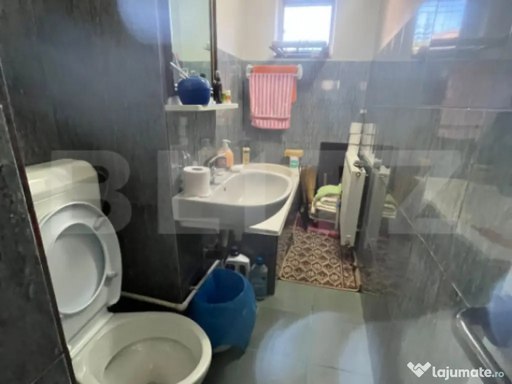 Apartament mobilat, 40 mp, zona Micro 11