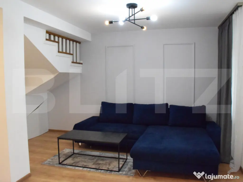 Casă înșiruită cu 5 camere tip duplex în Tractorul|curt