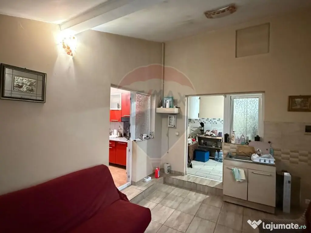 Casă / Vilă cu 5 camere 