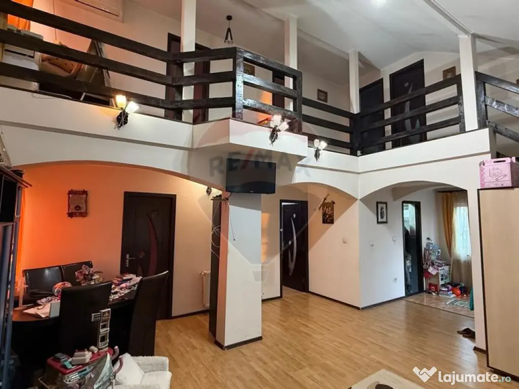 Casă / Vilă cu 5 camere 