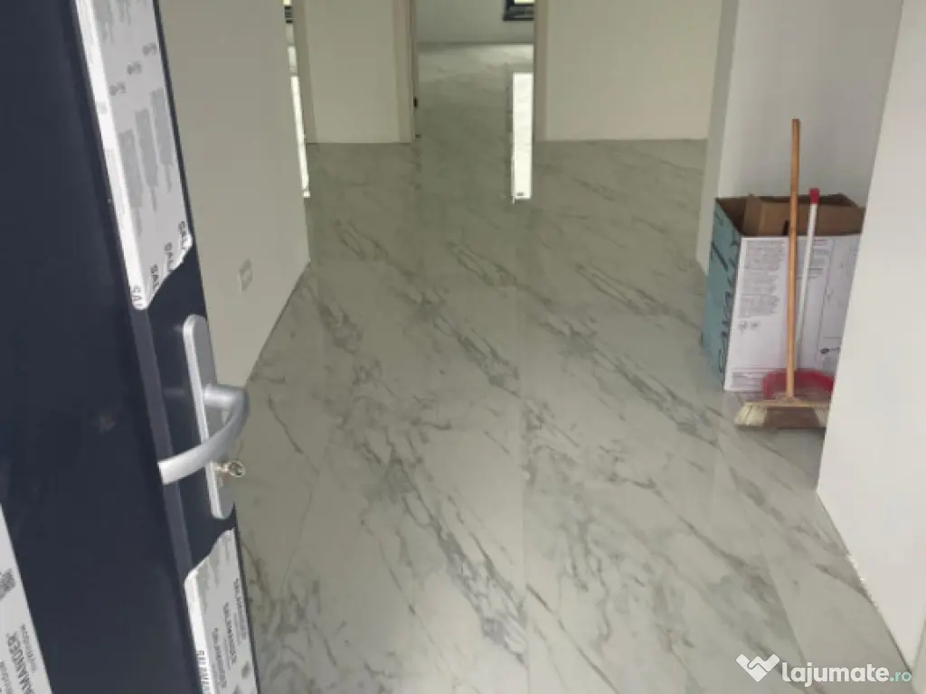 Casă modernă la cheie în Cărpiniș – tot confortul pe 