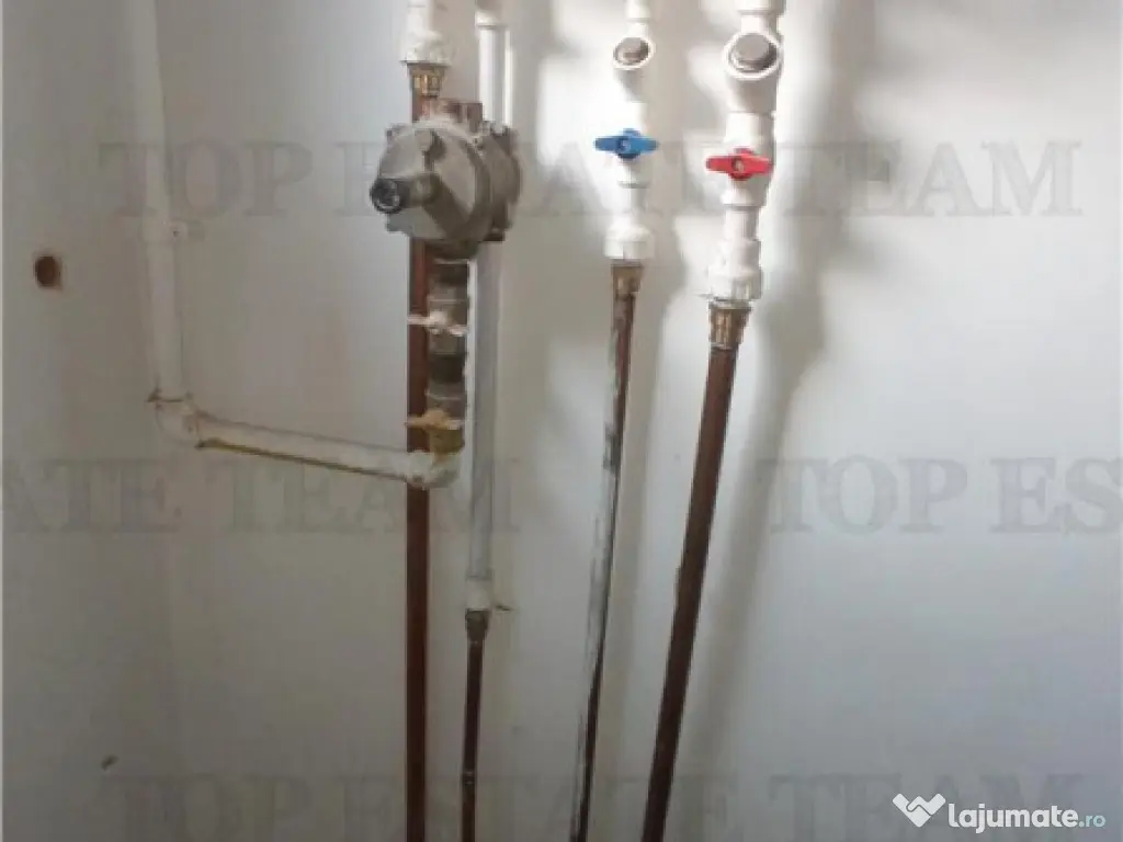 Apartament 3 camere de , zona Armeneasca 