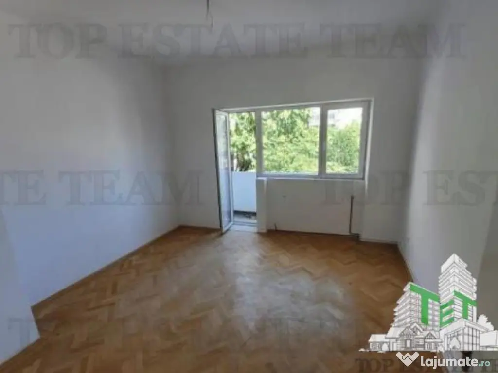 Apartament 3 camere de , zona Armeneasca 