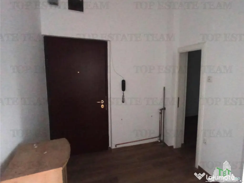 Apartament 3 camere de , zona Armeneasca 