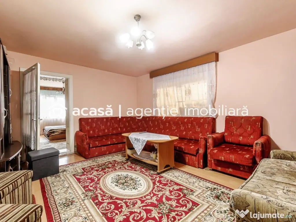 Locuință pentru familie mare apartament la casă, cu te...