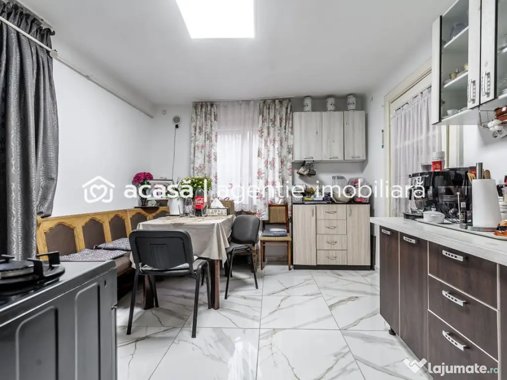 Locuință pentru familie mare apartament la casă, cu te... 