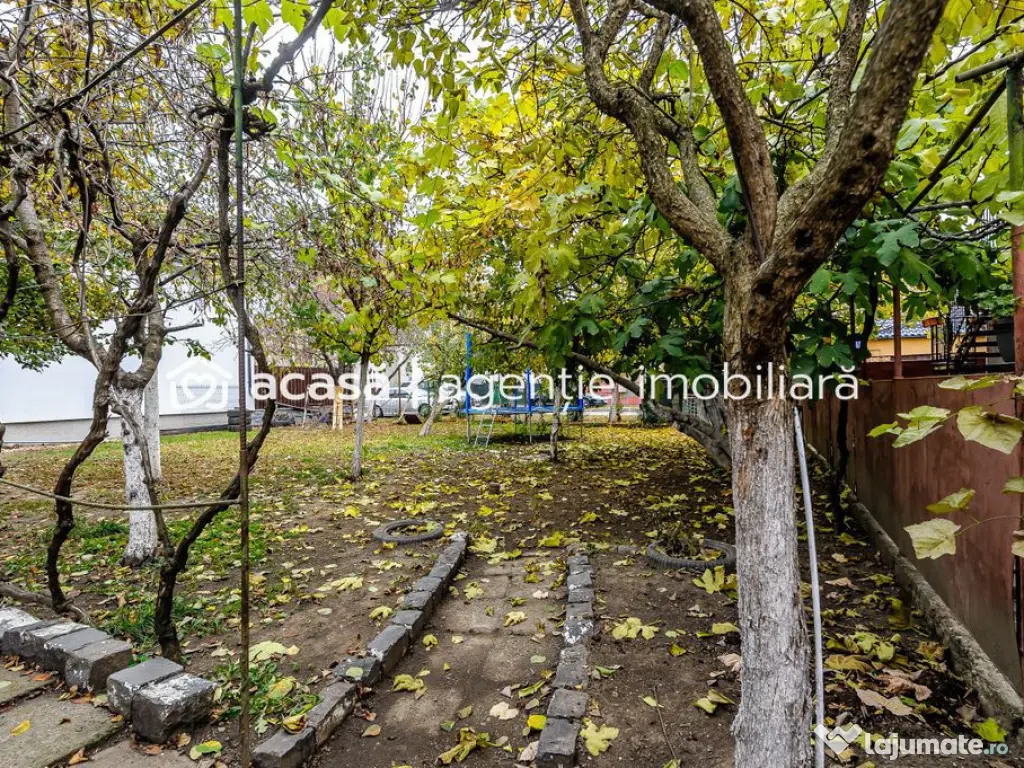 Locuință pentru familie mare apartament la casă, cu te... 