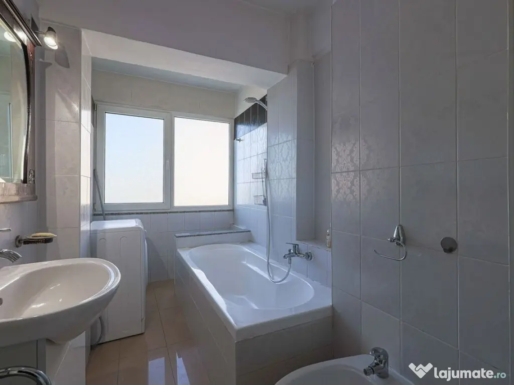 PRET NOU! Apartament mobilat și utilat în Piața Spital... 