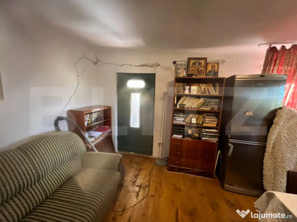 Casă tradițională cu teren 4.500 mp și anexe gospodăre? 