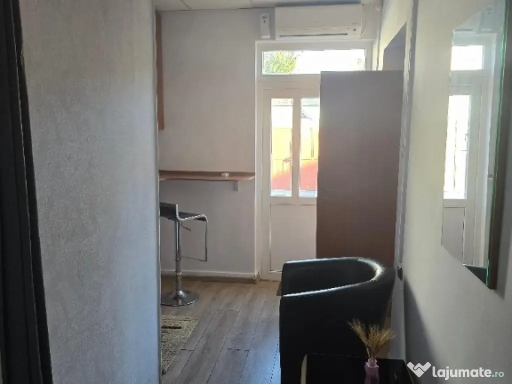 Sp birou , cabinet , la casa ultracentral ,parter SC 65, 2 cam