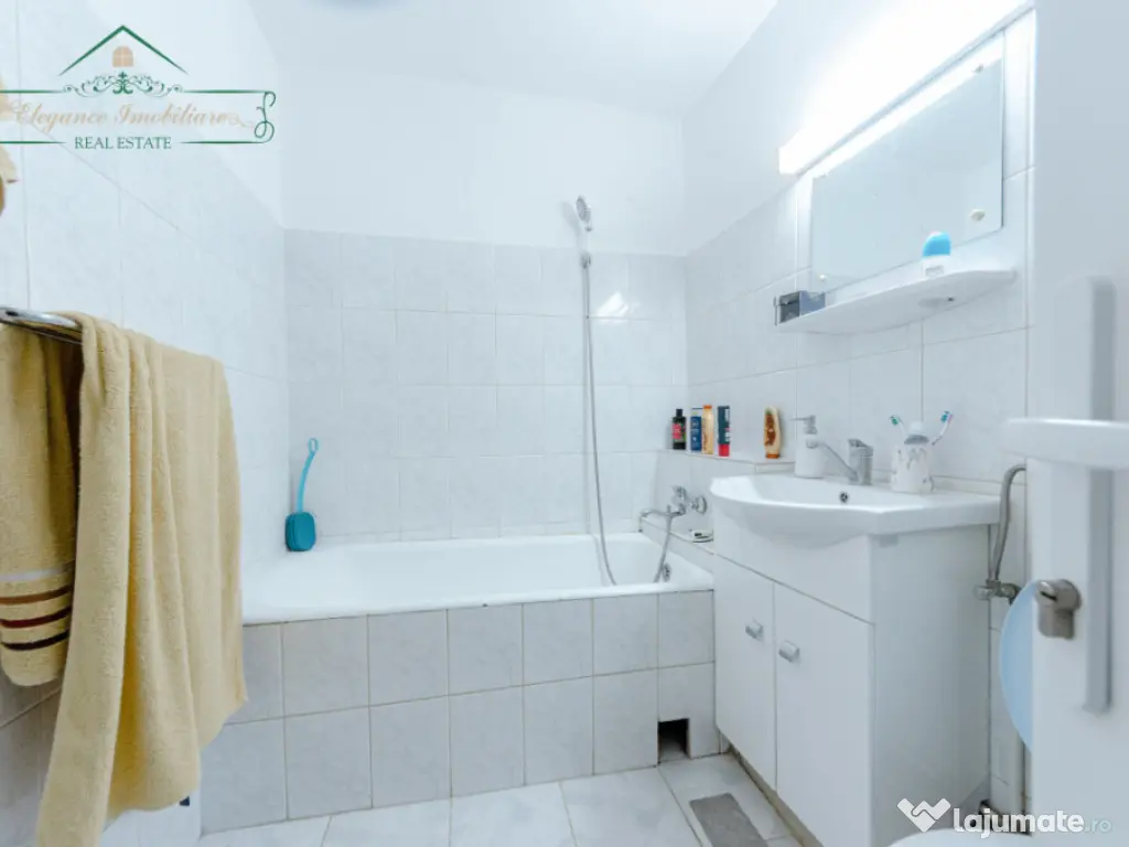 Apartament 2 camere decomandat cu centrala proprie, zona 700