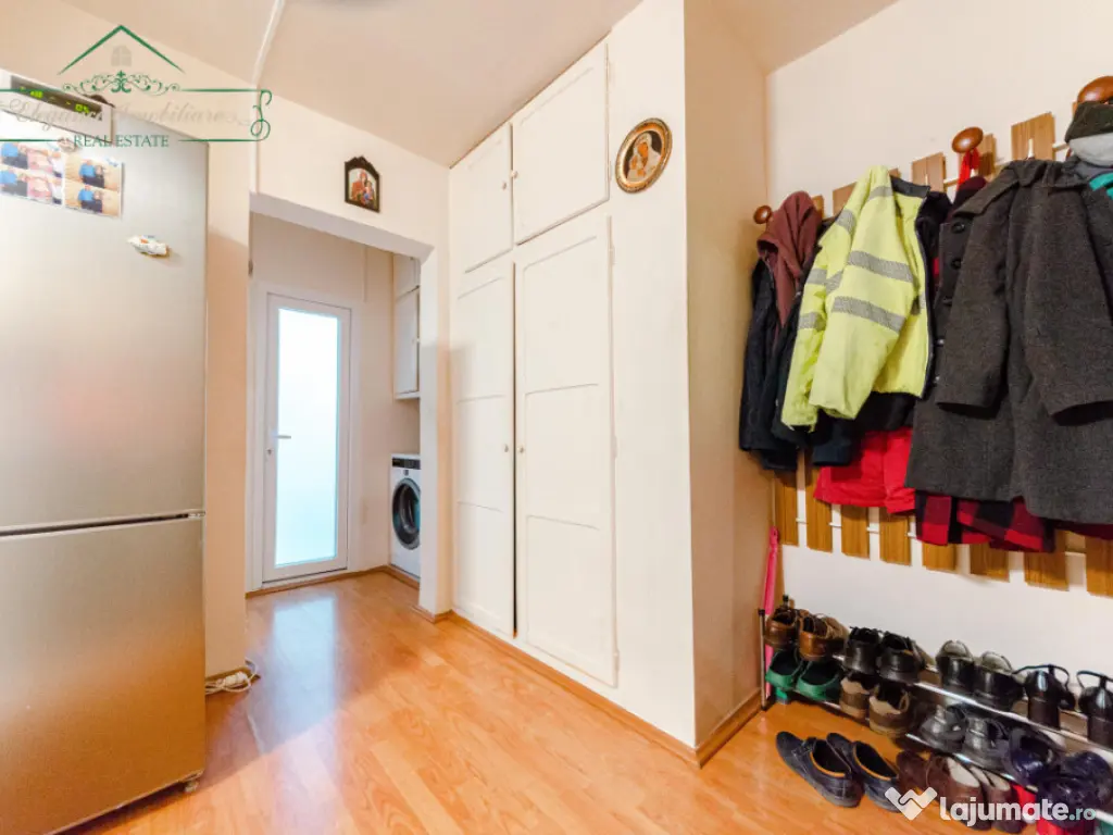 Apartament 2 camere decomandat cu centrala proprie, zona 700