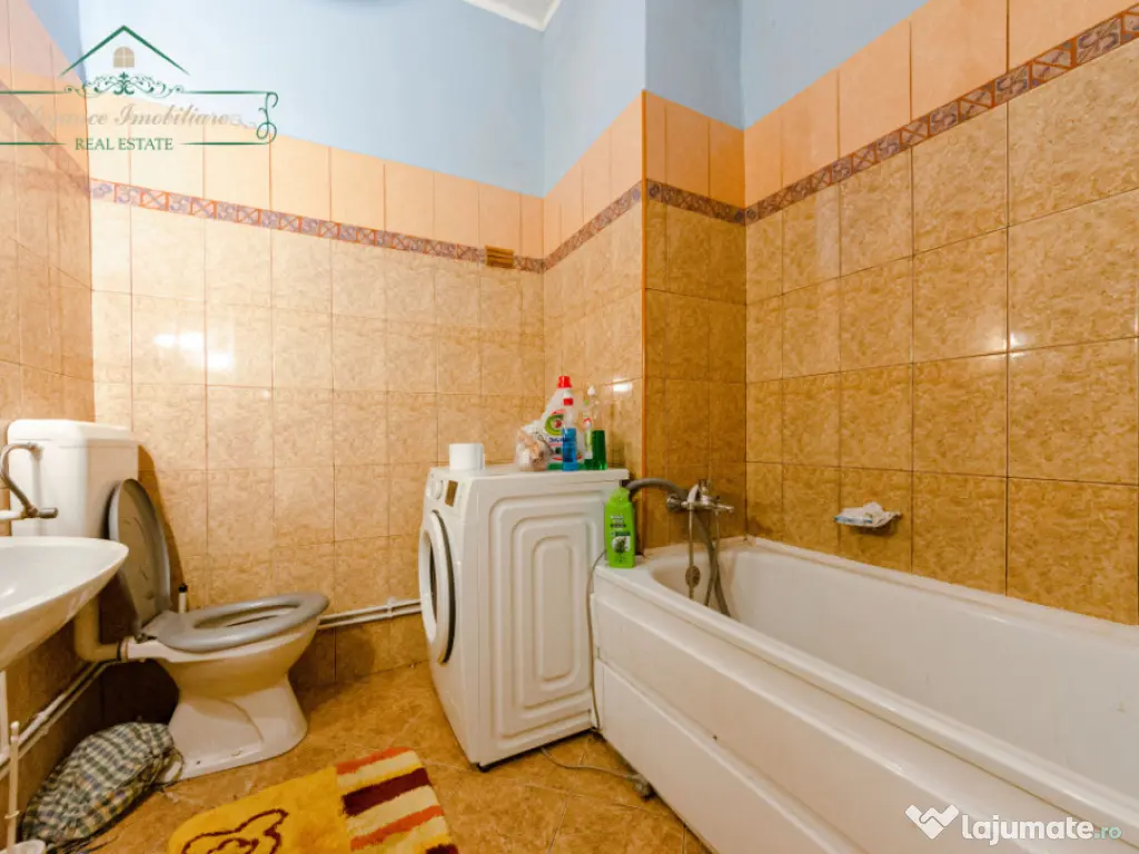 Apartament la curte comuna cu 4 camere si centrala proprie,