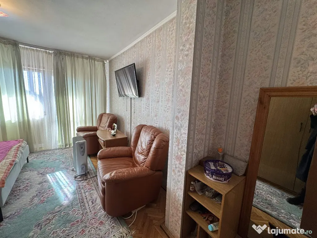 Vila P+1, Su - 334 mp, T = 4057 mp, D=21 m, com. Ganeasa - Izvoru 