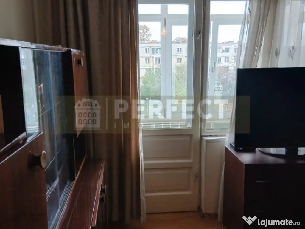 Ap.3 camere semidecomandat str.Cibinului-NORD 63000 euro 