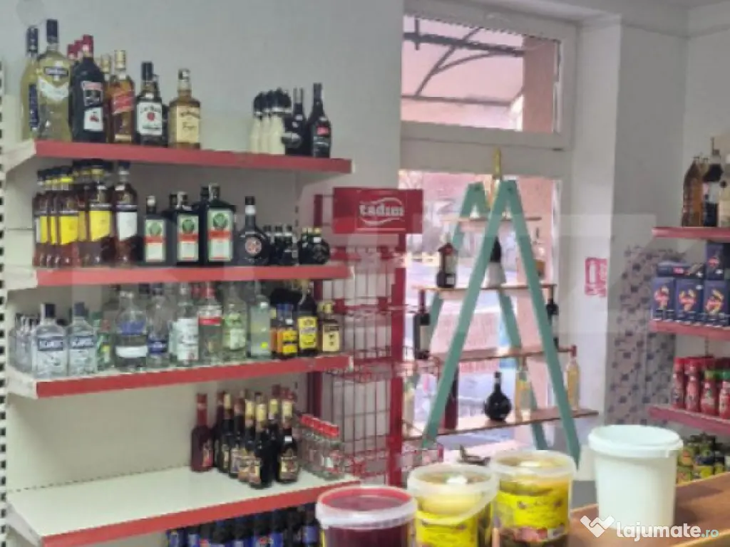 Spatiu comercial de inchiriat, 71 mp, zona Aurel Vlaicu