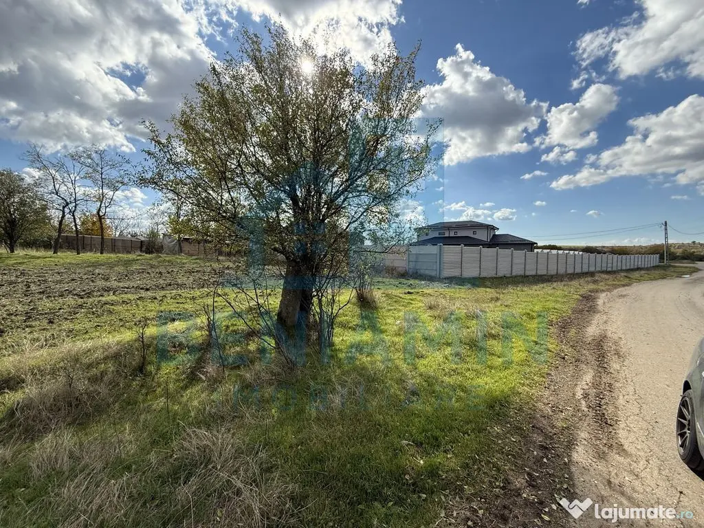 Teren intravilan - 1000mp - utilitati - deschidere mare -...