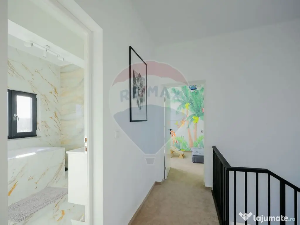 Casă modernă în stil mediteranean, cu terase și veder... 