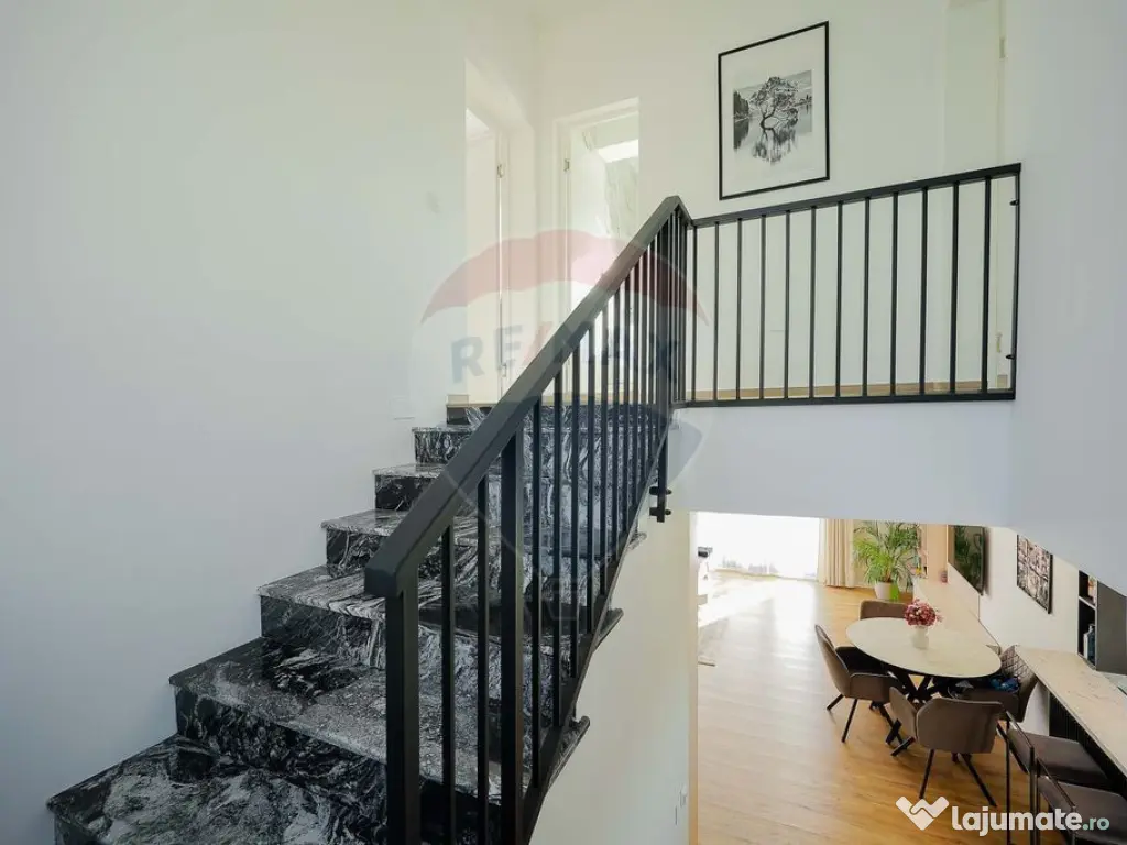 Casă modernă în stil mediteranean, cu terase și veder... 