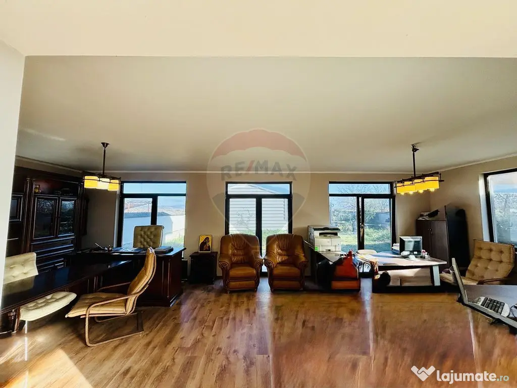 Casă / Vilă stil mediteranean in apropiere de Oradea 