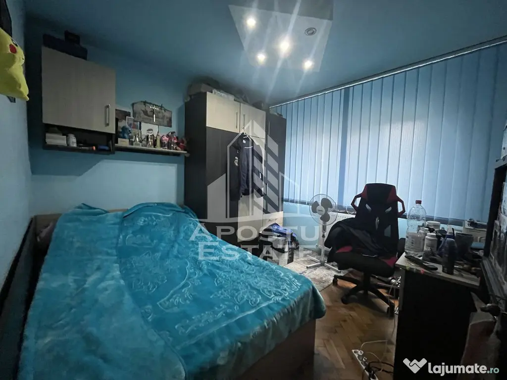 Apartament cu 3 camere,2 bai, etajul 1,centrala proprie,z...