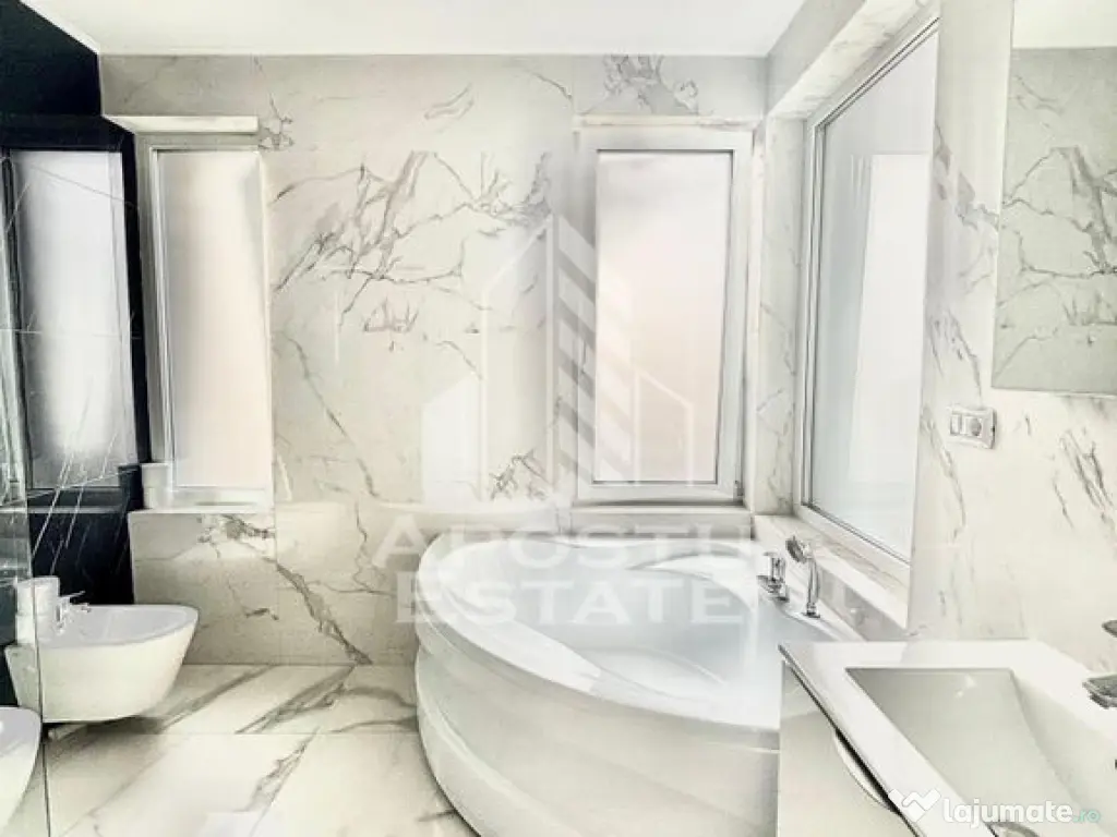 Casa individuala cu 5 camere si 4 bai in Giroc la asfalt. 