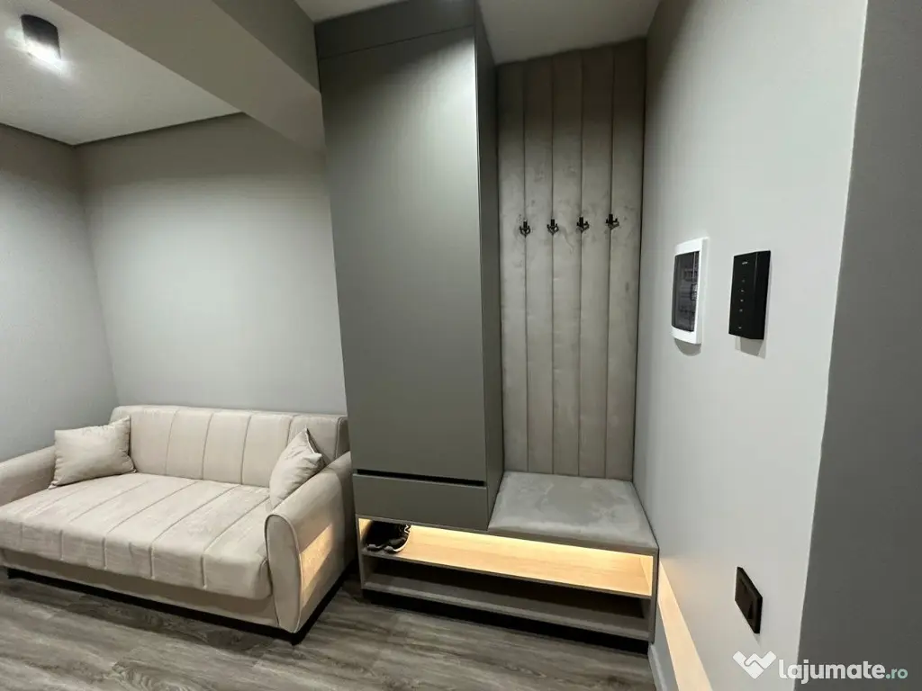 Garsoniera de inchiriat Piata Alba-Decebal 