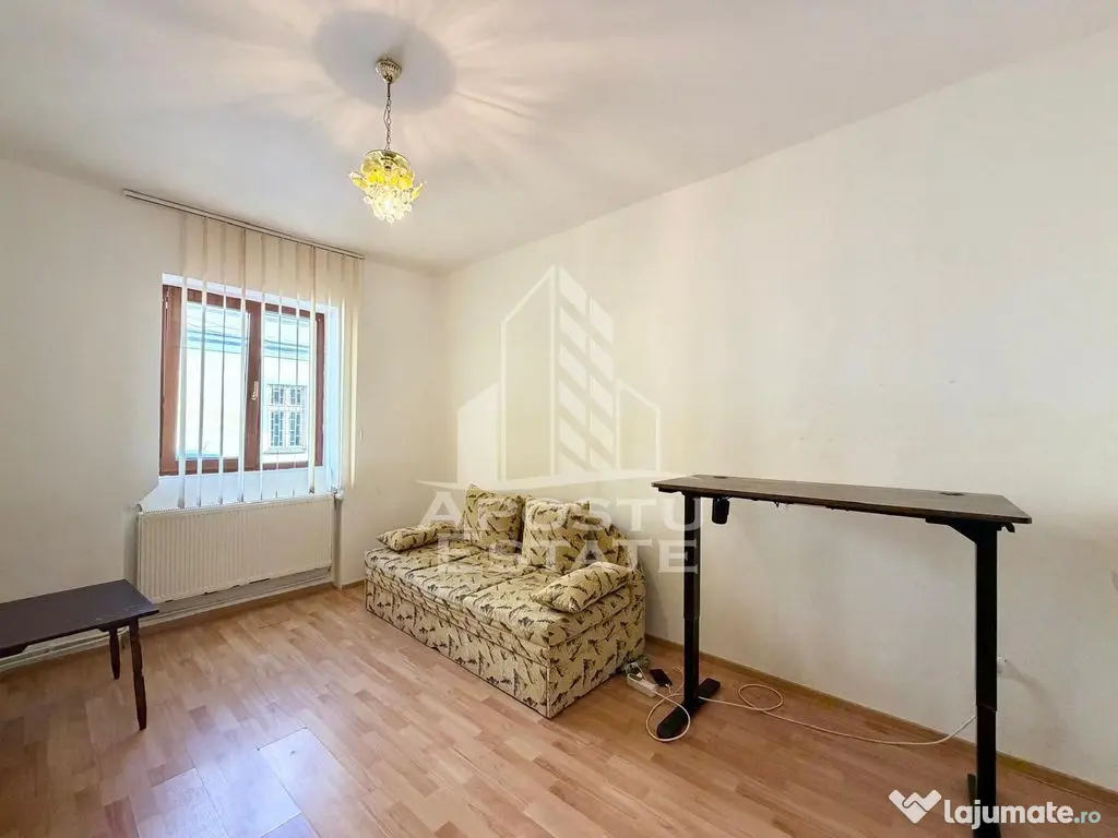 Casa individuala 4 camere,centrala proprie, semimobilata,... 