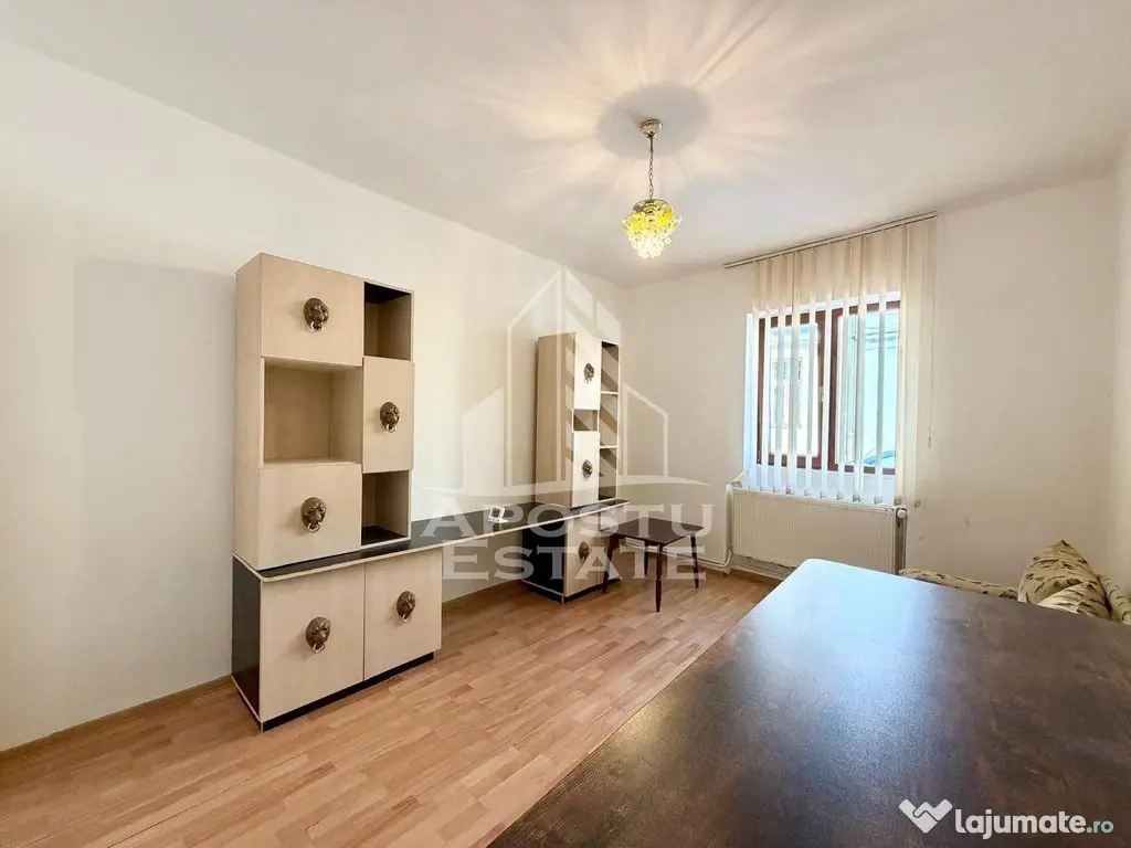 Casa individuala 4 camere,centrala proprie, semimobilata,... 